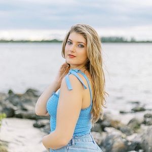 Meet your Posher, Brooke